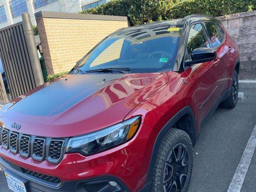 2025 Jeep Compass Trailhawk