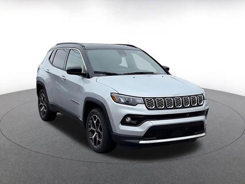 Silver Zynith Metallic Clearcoat 2025 Jeep Compass Limited