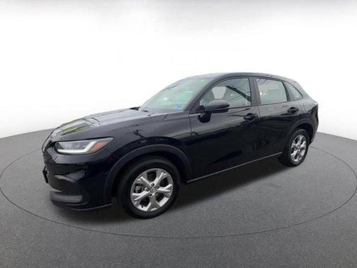 Crystal Black Pearl 2025 Honda HR-V LX