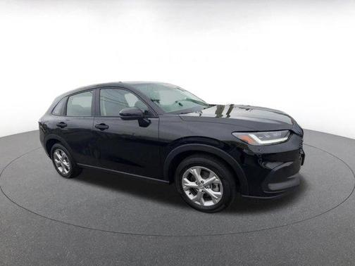 Crystal Black Pearl 2025 Honda HR-V LX