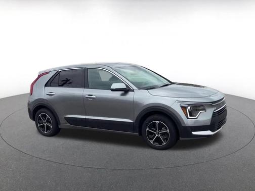 Steel Gray 2026 Kia Niro LX