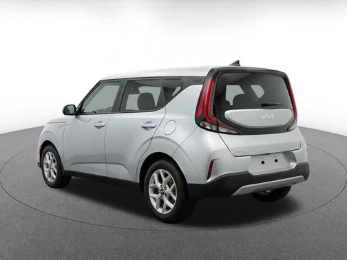 Steel Gray 2025 Kia Soul LX