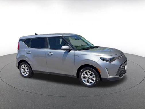 Steel Gray 2025 Kia Soul LX