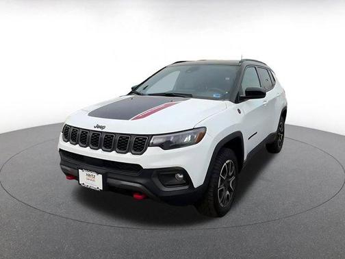 Bright White Clearcoat 2025 Jeep Compass Trailhawk