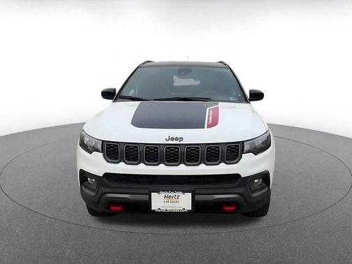 Bright White Clearcoat 2025 Jeep Compass Trailhawk