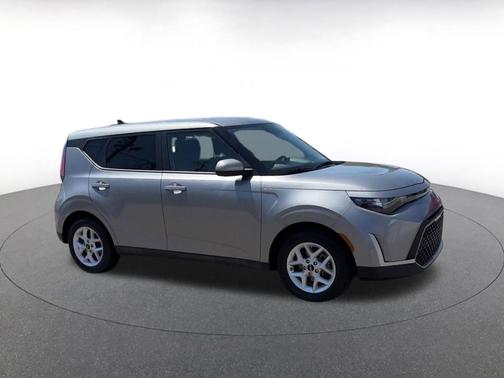 Steel Gray 2025 Kia Soul LX