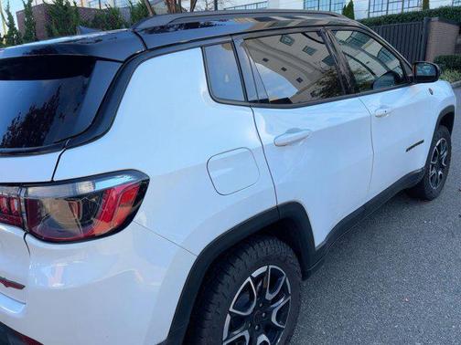 2025 Jeep Compass Trailhawk