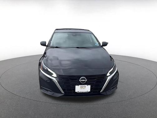 Super Black 2025 Nissan Altima SV FWD