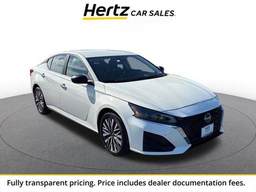 Glacier White 2025 Nissan Altima SV FWD
