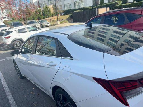 2025 Hyundai ELANTRA HEV Limited