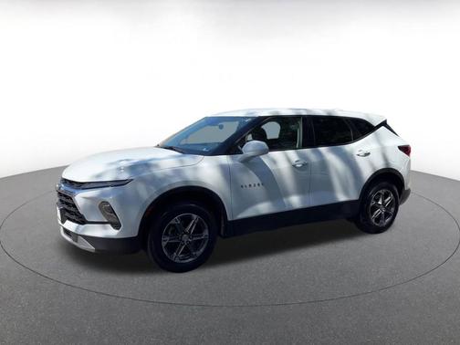 Summit White 2025 Chevrolet Blazer 2LT