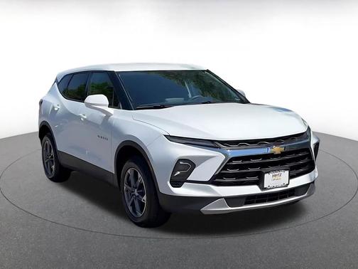 Summit White 2025 Chevrolet Blazer 2LT
