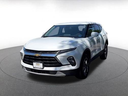 Summit White 2025 Chevrolet Blazer 2LT