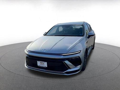 Aero Silver 2025 Hyundai SONATA Hybrid SE