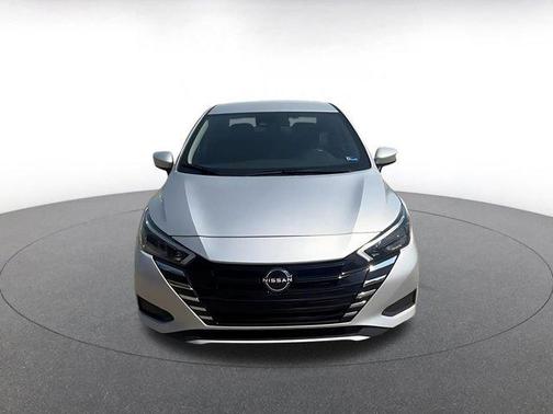 Brilliant Silver Metallic 2025 Nissan Versa 1.6 SV