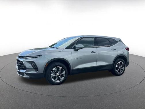 Sterling Gray Metallic 2025 Chevrolet Blazer 2LT