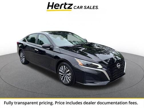 Super Black 2025 Nissan Altima SV FWD