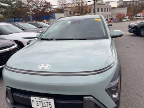 2025 Hyundai KONA SEL