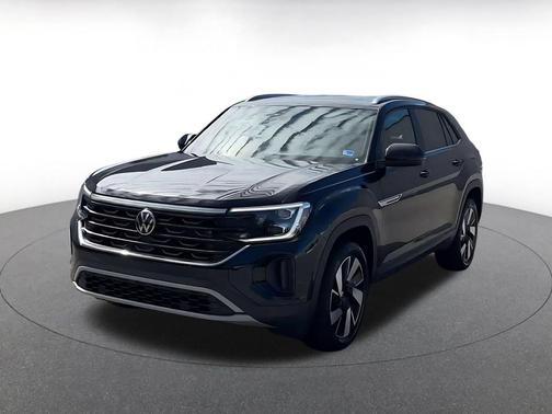 Deep Black Pearl 2026 Volkswagen Atlas Cross Sport 2.0T SE w/Technology