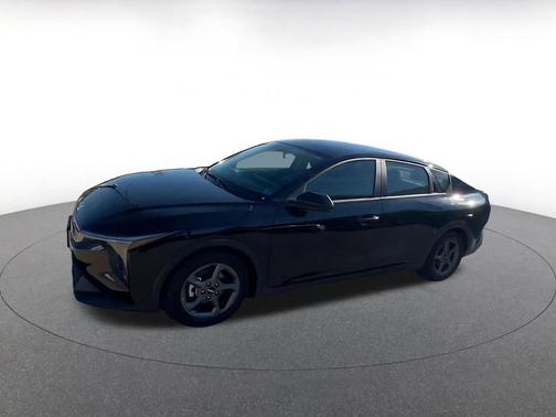 Aurora Black Pearl 2025 Kia K4 LXS