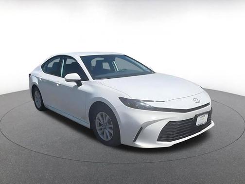 Ice Cap 2025 Toyota Camry LE