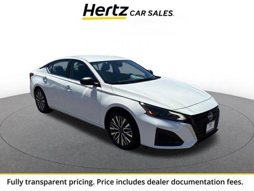 Glacier White 2025 Nissan Altima SV FWD
