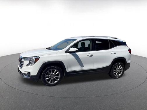 Summit White 2024 GMC Terrain SLT