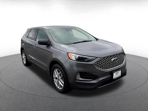 Carbonized Gray Metallic 2023 Ford Edge SEL