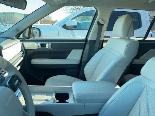 2025 Hyundai SANTA FE SEL 2.4