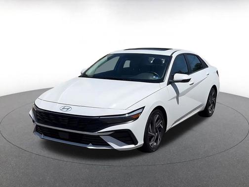 Serenity White 2025 Hyundai ELANTRA Limited