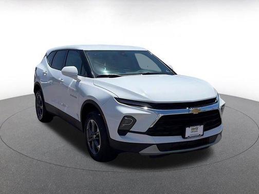 Summit White 2025 Chevrolet Blazer 2LT