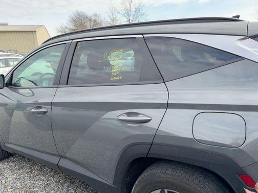 2025 Hyundai TUCSON SEL