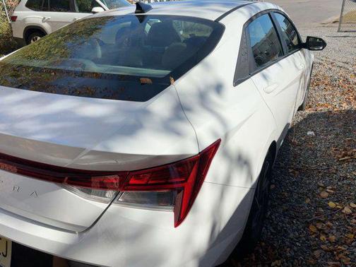 2025 Hyundai ELANTRA SEL