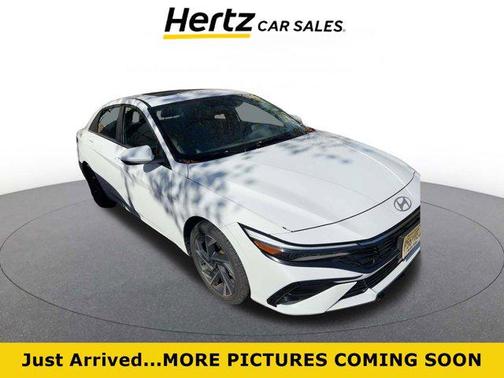 2025 Hyundai ELANTRA SEL
