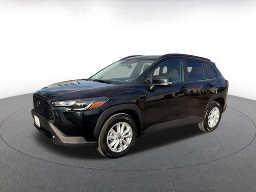 2025 Toyota Corolla Cross LE