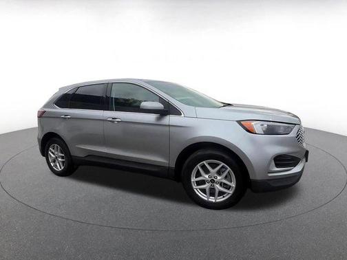 Iconic Silver Metallic 2024 Ford Edge SEL