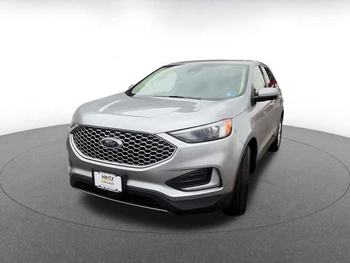 Iconic Silver Metallic 2024 Ford Edge SEL