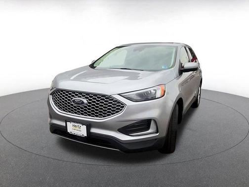 Iconic Silver Metallic 2024 Ford Edge SEL