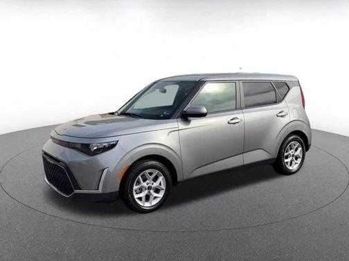 Steel Gray 2025 Kia Soul LX