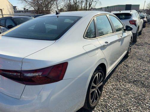 2025 Volkswagen Jetta 1.5T Sport