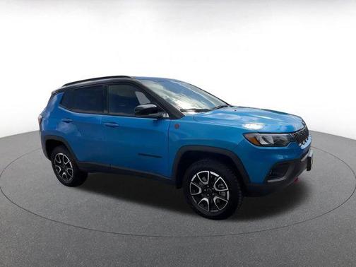 2025 Jeep Compass Trailhawk