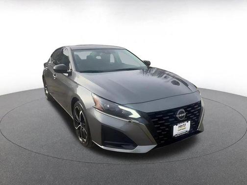 2025 Nissan Altima SR FWD