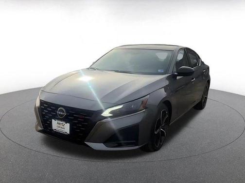 2025 Nissan Altima SR FWD