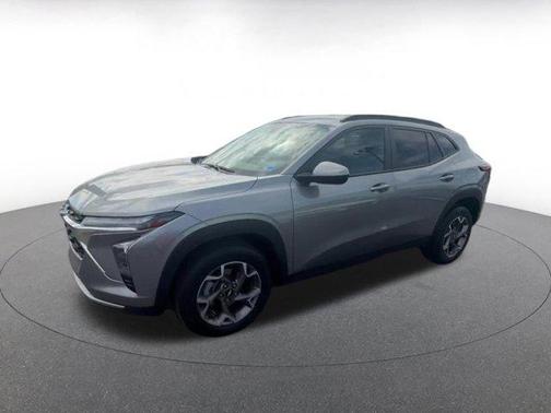 Sterling Gray Metallic 2025 Chevrolet Trax LT