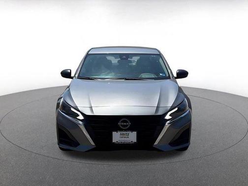 Gun Metallic 2025 Nissan Altima SV FWD