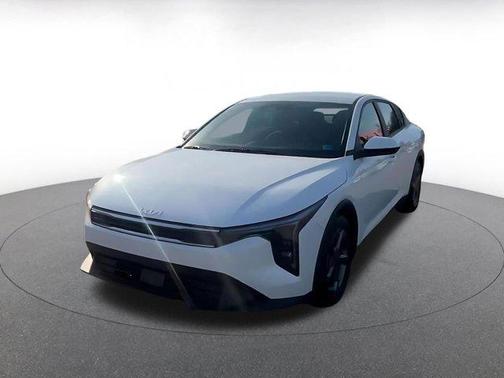 Snow White Pearl 2025 Kia K4 LXS