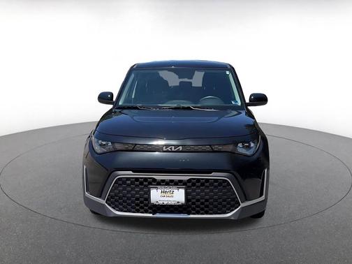 Fusion Black 2025 Kia Soul LX