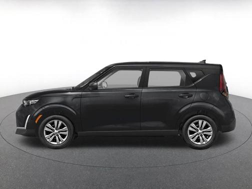 Fusion Black 2025 Kia Soul LX