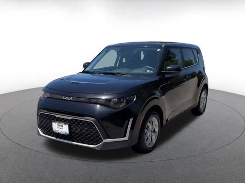 Fusion Black 2025 Kia Soul LX