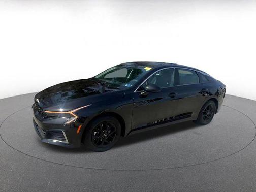 Aurora Black Pearl 2025 Kia K5 LXS